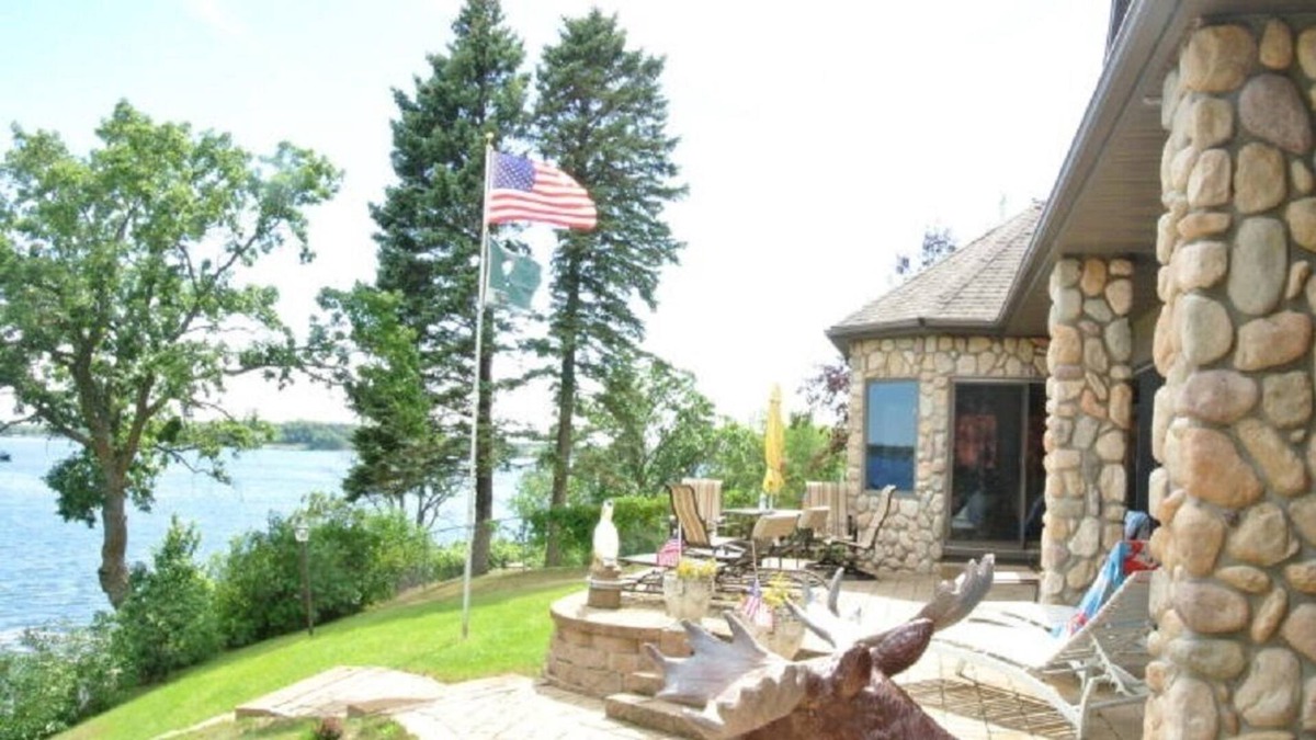Pelican Rapids House | "Luxury Saints" on Pelican Lake