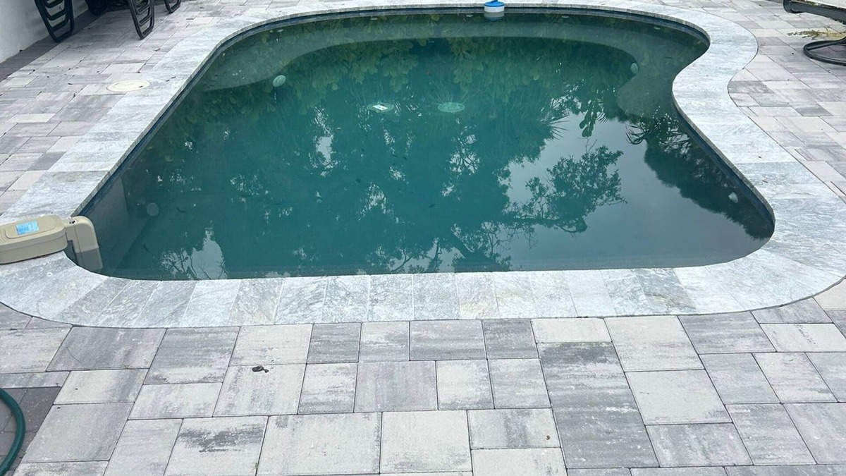 North Sarasota House | Luxury Sarasota House: Oversized Hot Tub, Near Beaches & Downtown Fun!