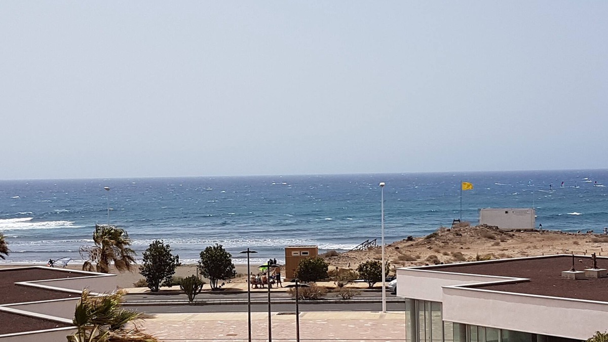 El Medano Apartment | Luxury sea front appartment.with private pool and free high speed Wifi