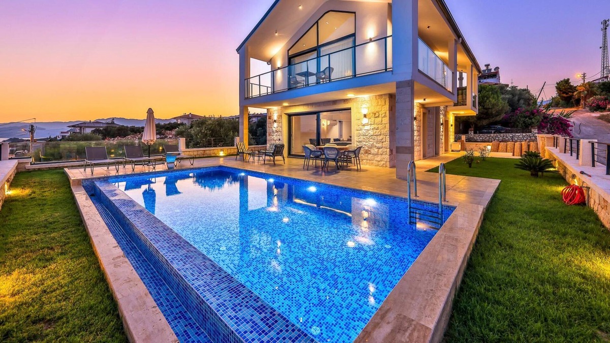 Demre Villa | Luxury Sea View Villa w Pool By The Sea in Antalya