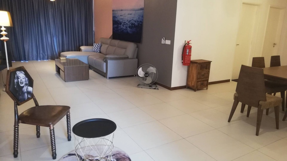 Seri Tanjung Pinang Apartment | Luxury Seaview Landmark Homestay @ Gurney Penang Island