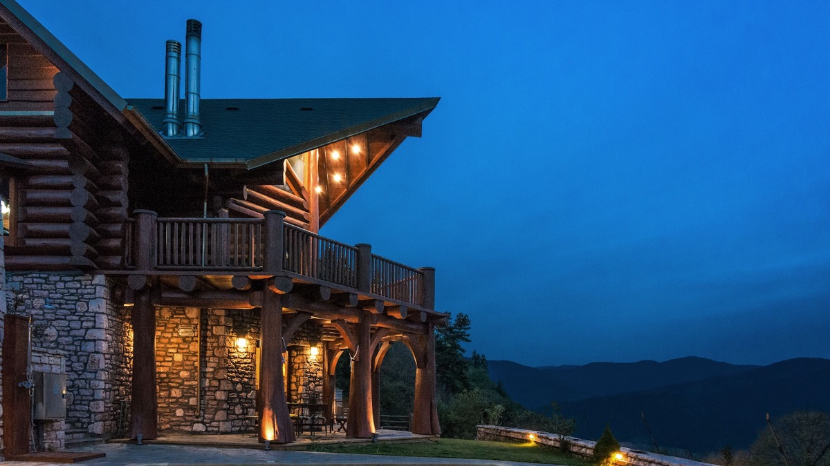 Karpenisi Ski Chalet | Luxury secluded mountain log chalet with pool (shared)