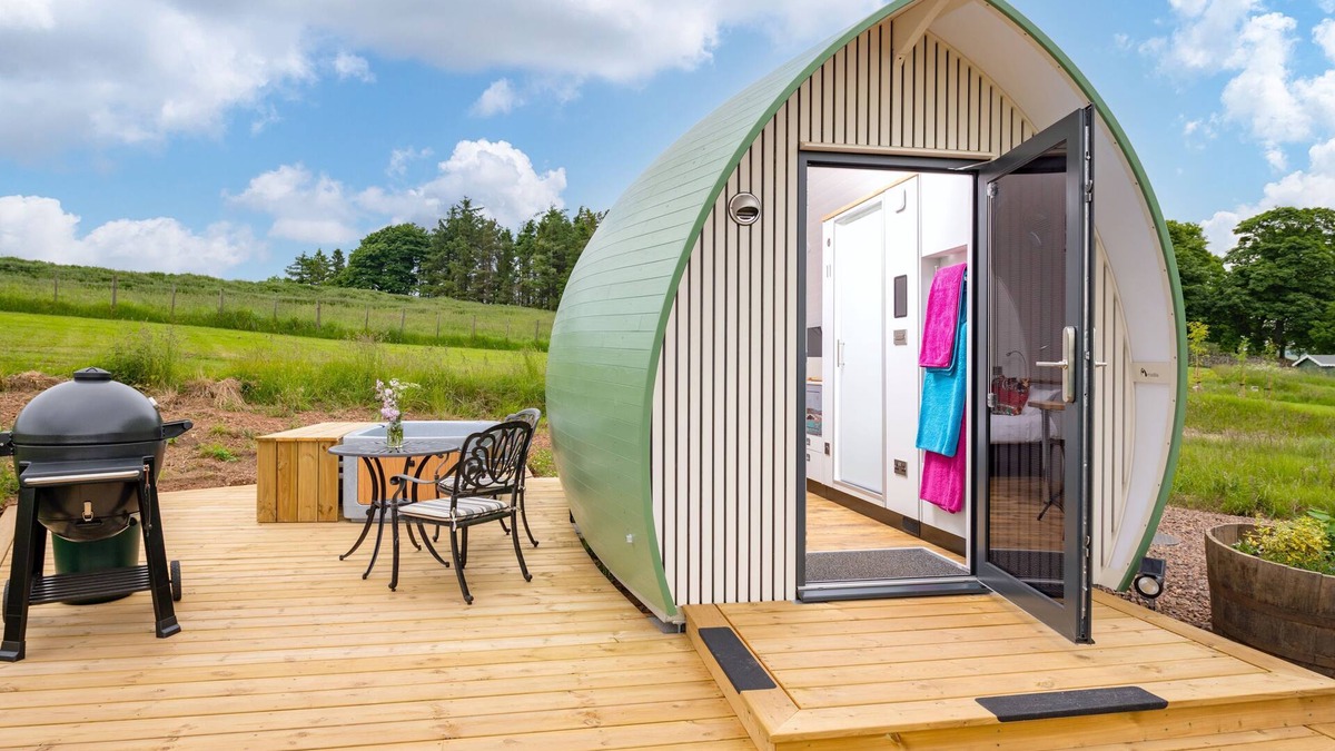 Lauder Cabin | Luxury Secluded Tiny Home Glamping Pod with Private Hot Tub & Stunning Views ✨