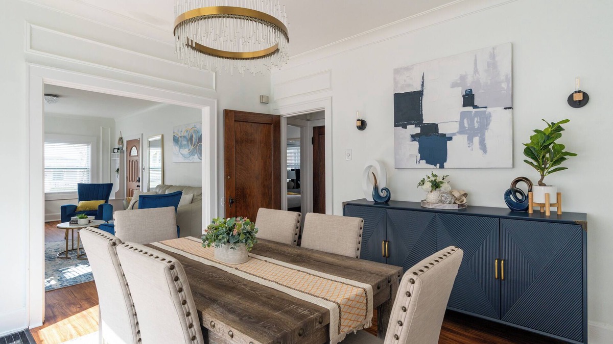 Hyde Park House | Luxury Short/Midterm Hyde Park Getaway