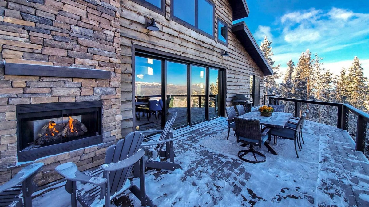 Angel Fire House | Luxury Ski-In/Out Getaway w/Hot Tub & Views!