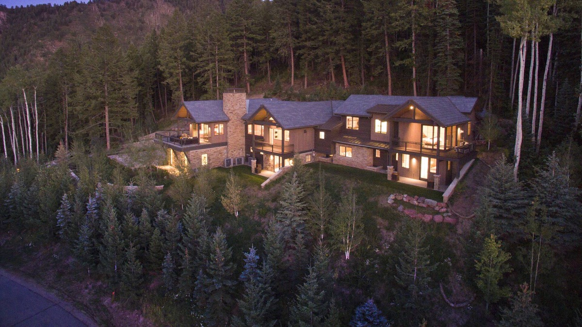 Aspen Villa | Luxury Ski Out Five Trees Estate
