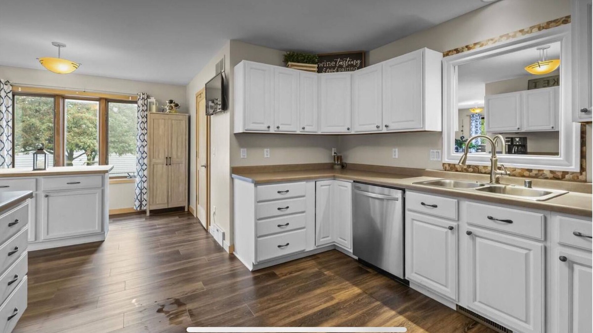 Buffalo Grove House | Luxury smart house with 4 level 2 charger