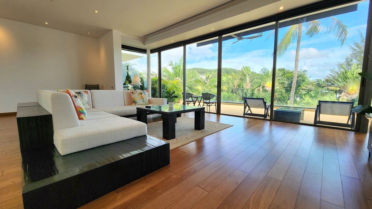 Choeng Thale Apartment | Luxury spacious family penthouse Layan Laguna