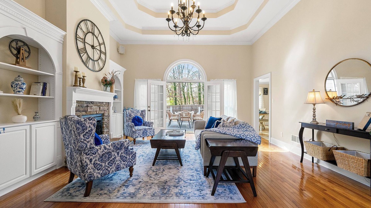 Lawrenceville House | Luxury Spacious Ranch house w/Game Room, Theater, Fenced Backyard, Fire Pit