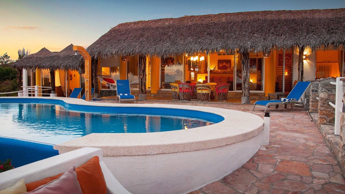 Salchi Villa | Luxury, Spectacular views & beach in a beautiful bay of Huatulco. Private pool.