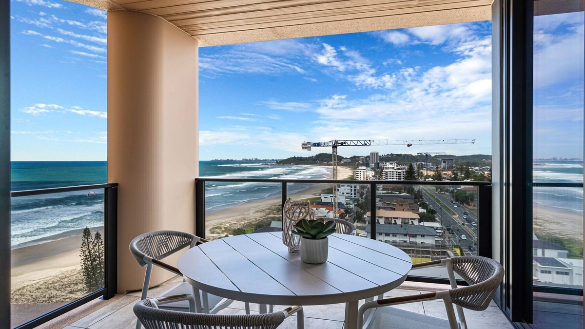Palm Beach Apartment | Luxury Stay in Hemingway, Palm Beach