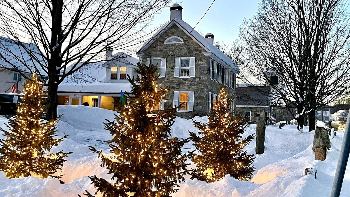 Chester Depot House | Luxury stone farmhouse.Perfect for families or company retreats! Close to Okemo!