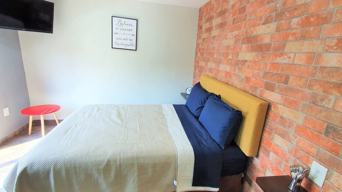 Ciudad Lopez Mateos Apartment | LUXURY STUDIO (SUMMIT) 5 minutes from ITESM CEM (R06)