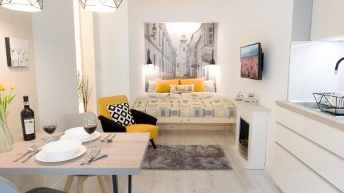 Gyor Apartment | Luxury Studio 24