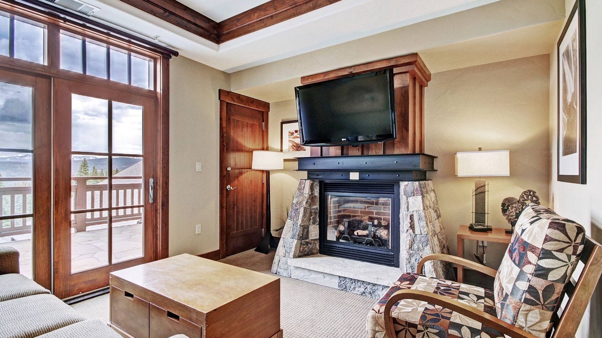 Peak 8 Condo | Luxury Studio Condo Steps from Winter Activities, Sleeps 4 by RedAwning
