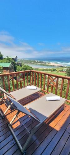 Wilderness House | Luxury Studio - Panoramic Ocean Views - Fast Wifi