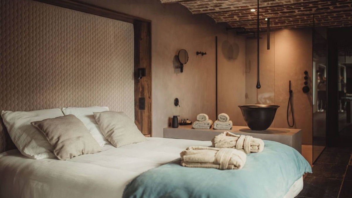 Aubel Apartment | Luxury suite for two, spa, sauna - Exclusive character
