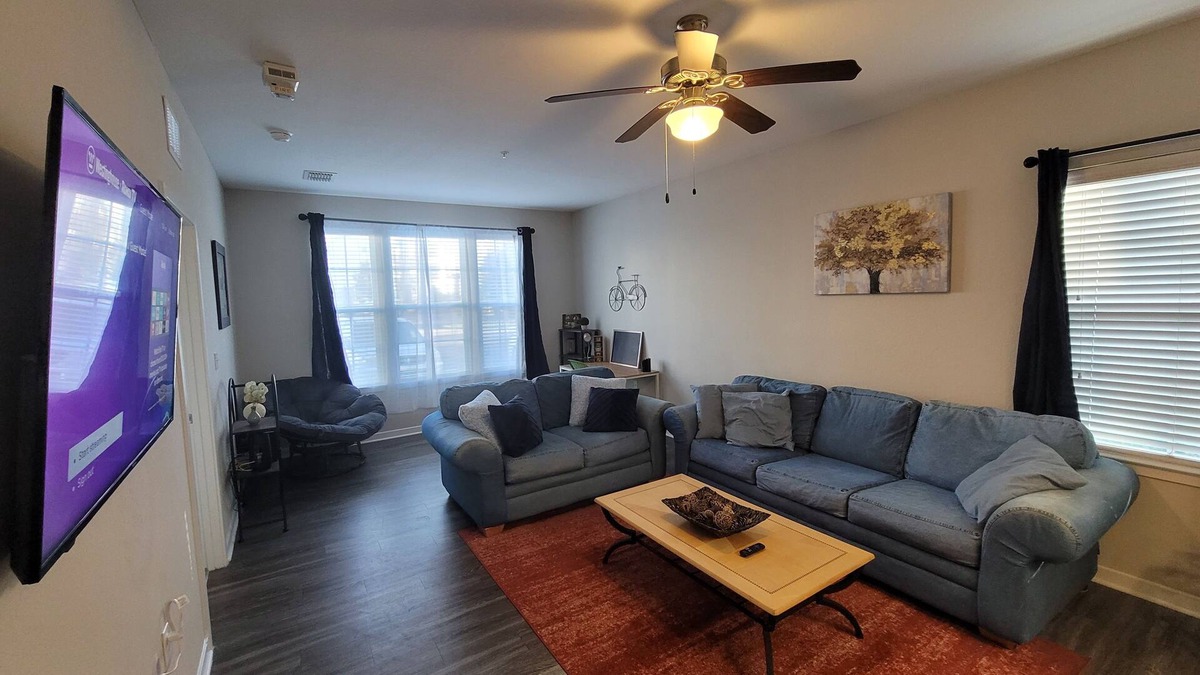 Brier Creek Country Club Apartment | Luxury Suite *Gated Community *Free Parking *Entire Apt * Minutes From RDU & PNC