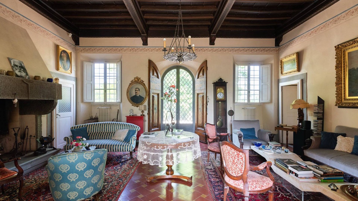 Grassina Bed & Breakfast | Luxury Suite in Renaissance Villa