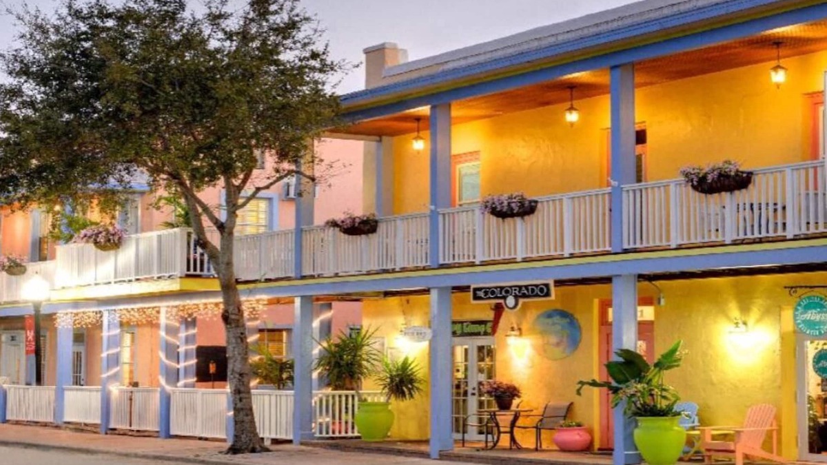 Stuart Hotel | LUXURY SUITE KING AT OLD COLORADO INN