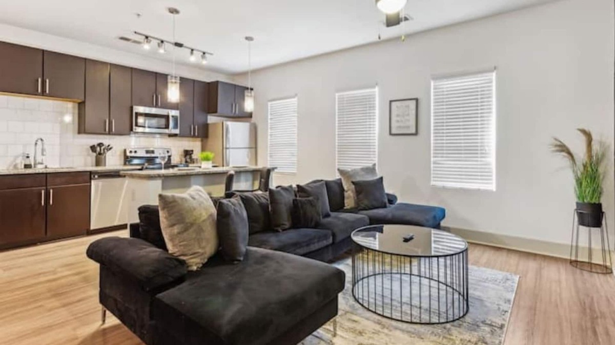 Loring Heights Apartment | Luxury Suite Mins. From Brave Stadium & Downtown