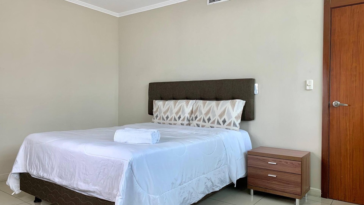 Las Penas Apartment | Luxury Suite on the 14th floor in Puerto Santa Ana, Guayaquil
