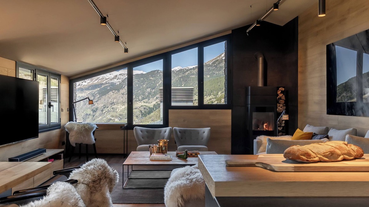 Soldeu Apartment | Luxury Summit Penthouse