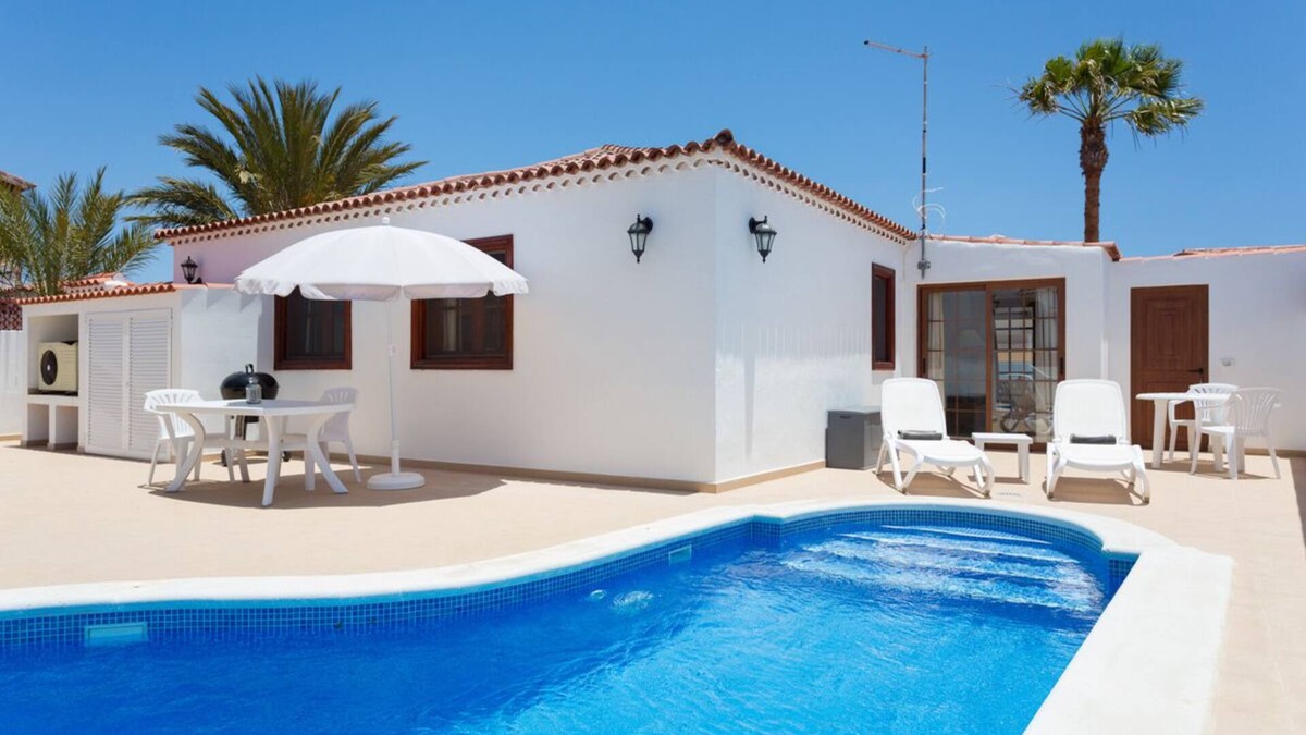 Complejo turistico Amarilla Golf Villa | LUXURY SUNNY HOLIDAY HOME WITH PRIVATE POOL