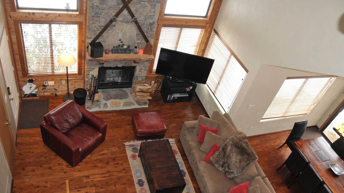 Seven Springs House | Luxury Sunridge Ski In/Ski Out Townhouse in 7 Villages