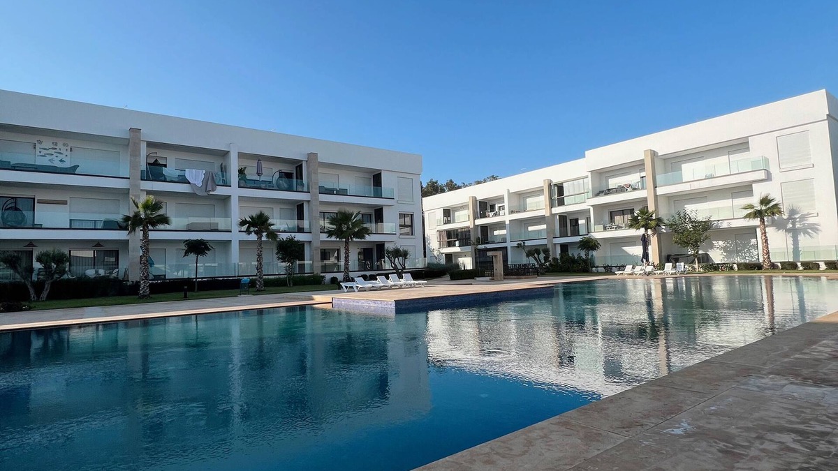 Tamariss Condo | Luxury Tamaris Apartment- 5 minutes from Scarabay and Babaloo beach.