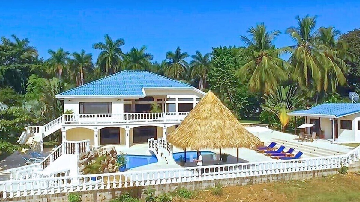 Buenos Aires House | Luxury Tambor Estate with private pool, jacuzzi, and panoramic view