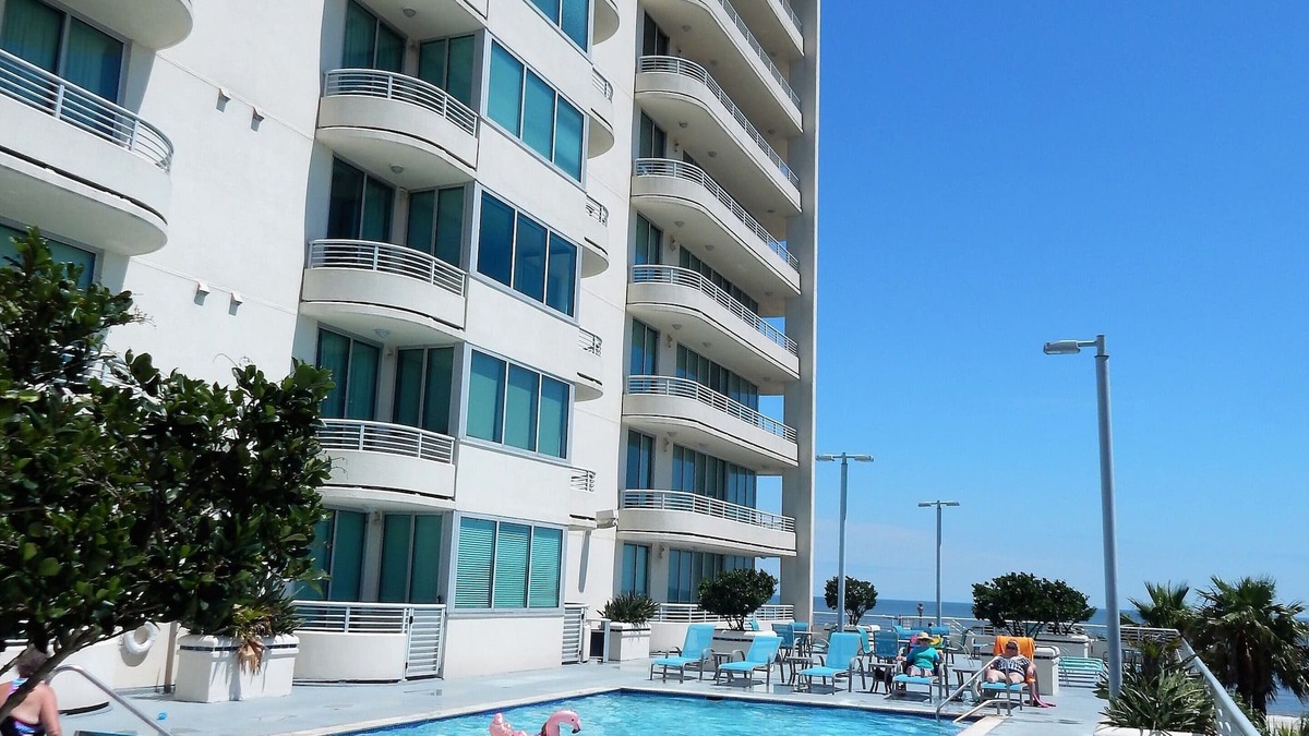 Biloxi Condo | LUXURY! THE OCEAN CLUB BEACHFRONT BILOXI