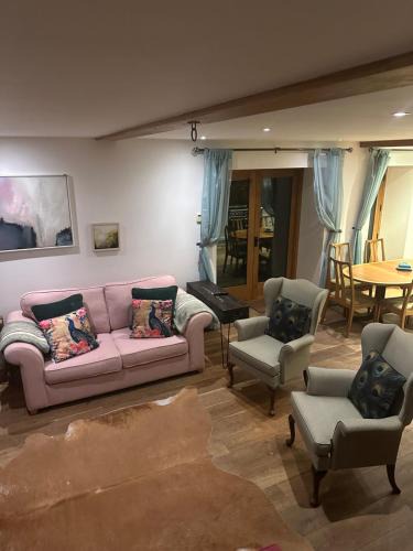 Cullompton House | Luxury Three Bedroom Barn Conversion in Devon