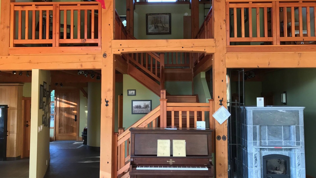 East Kootenay Ski Chalet | Luxury Timber Frame Chalet, Fernie Alpine Resort, Ski in/Out