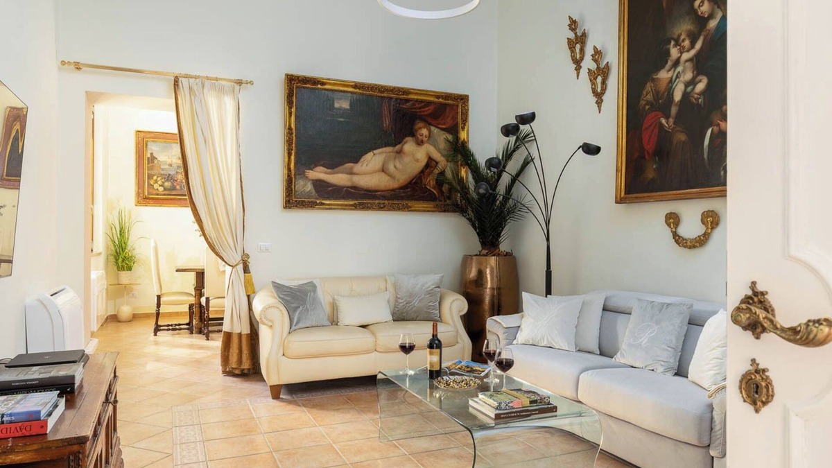 Rione XVI Ludovisi Apartment | Luxury Top Floor 170 Sqm Apartment in the heart of Rome. Near Spanish steps.