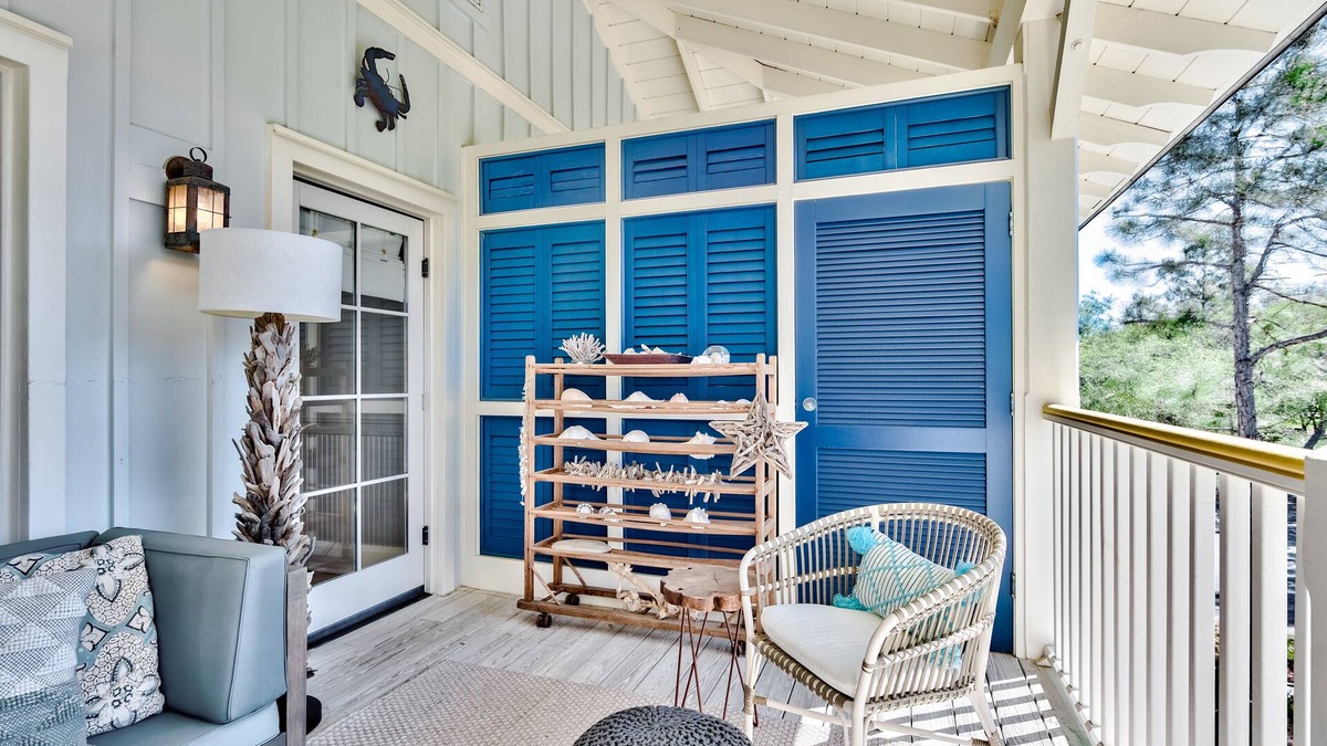 Watercolor House | Luxury Townhome on Cerulean Park - Newly Renovated - 2 adult bikes included