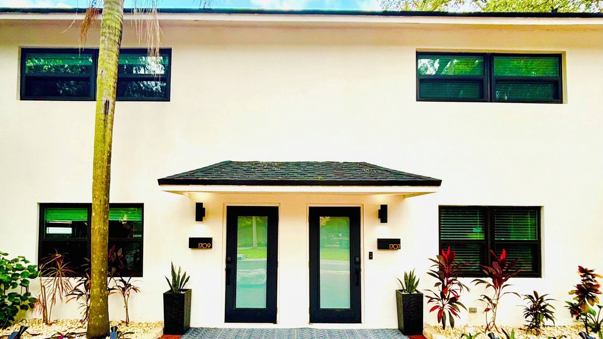 River Oaks House | Luxury Townhome by Fort Lauderdale Beach & Downtown