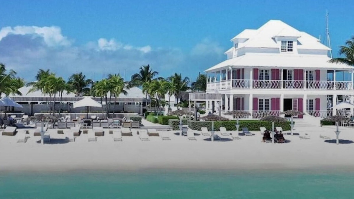 Downtown Nassau House | Luxury townhouse in gated community steps away from the beach and pool