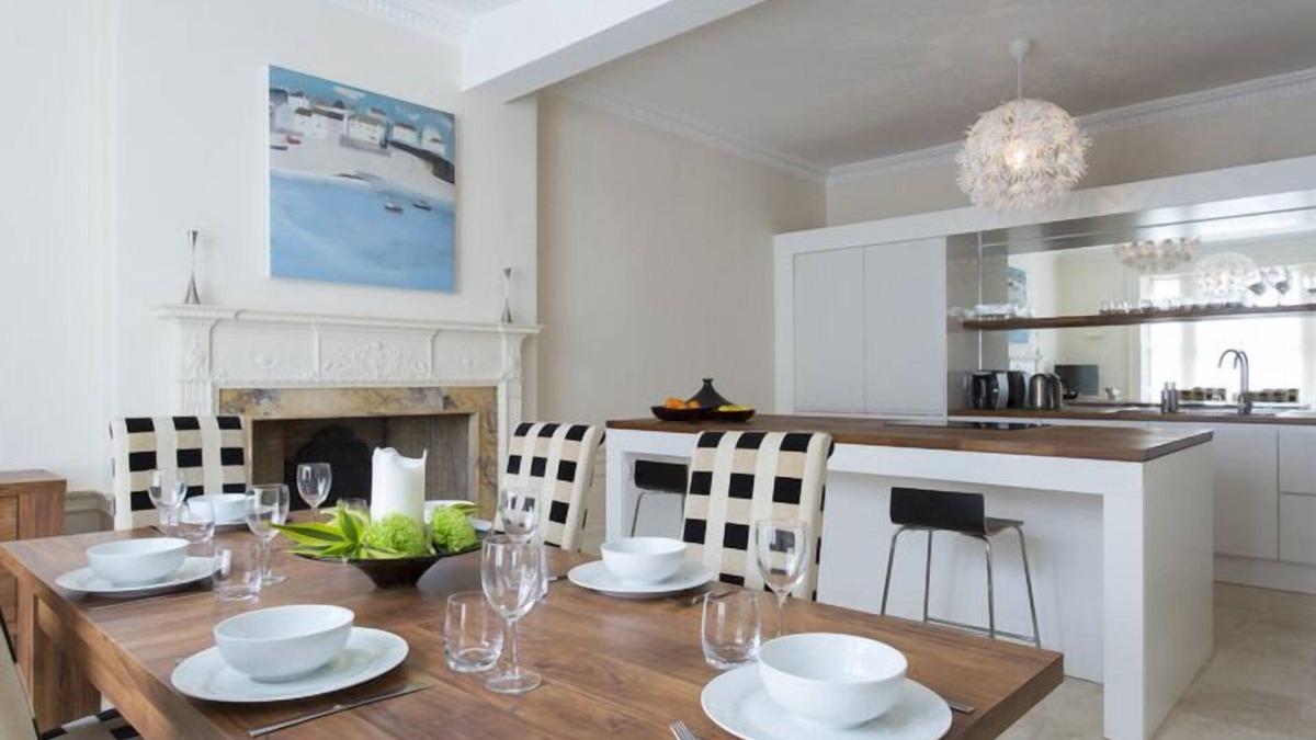New Town House | Luxury Townhouse Set At The Heart Of Edinburgh's Georgian New Town
