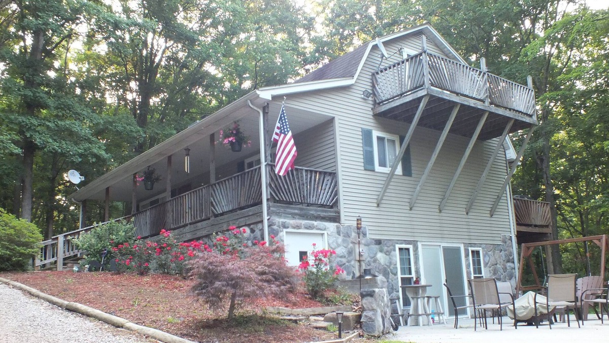 Peebles House | Luxury & Tranquility on 8 Acres Bordering Brush Creek! Secluded 3-level home.