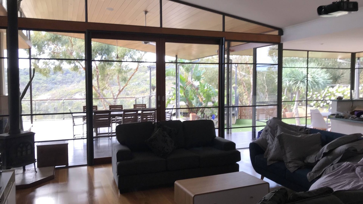 Baskerville House | Luxury Treehouse in the Australian bush
