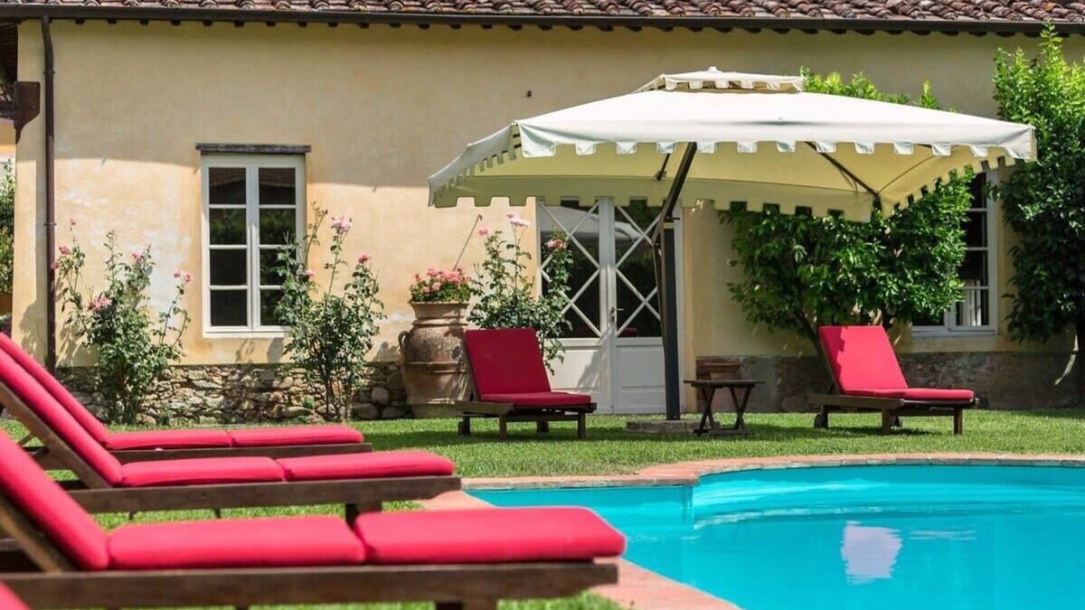 Badia Cantignano Villa | Luxury Tuscan villa S