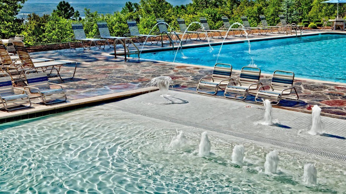 Fairfield Bay Resort | Luxury two bedroom and two bathroom unit with full amenities
