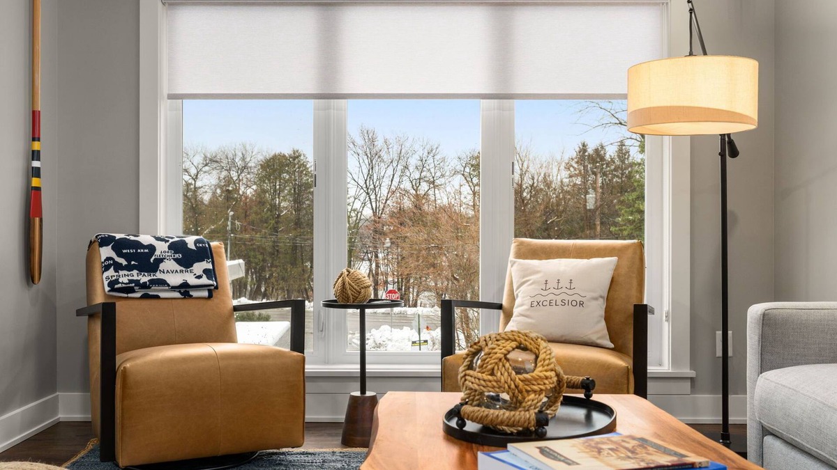 Excelsior House | Luxury Urban Getaway - Walk to the lake & downtown Excelsior