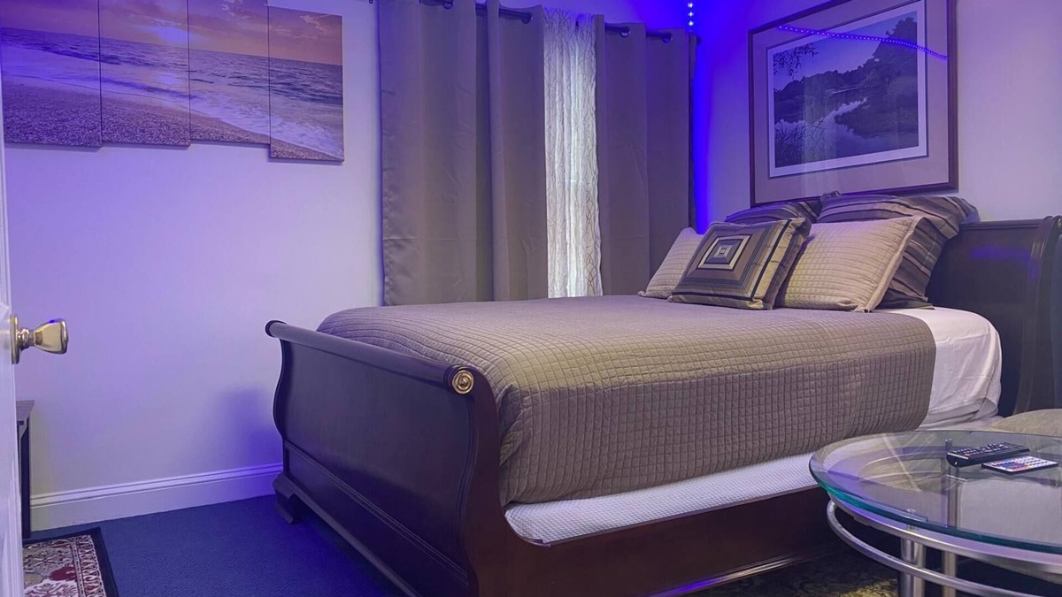 Towson House | Luxury Vacation Home in Towson