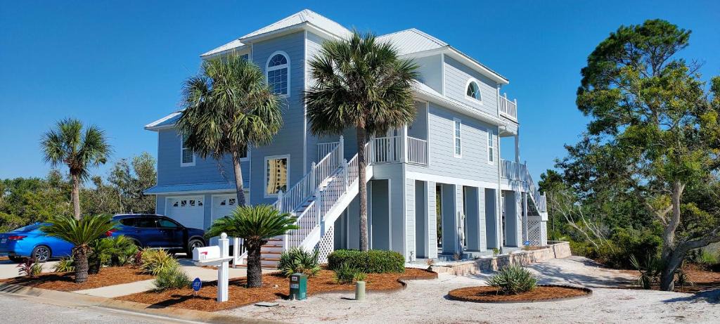 Ono Island House | Luxury Vacation Home near Johnson Beach