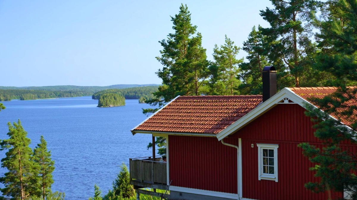 Arjang House | Luxury vacation rental overlooking the lake