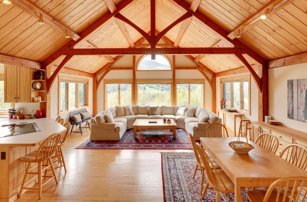 Windsor House | Luxury Vermont Vacation Rental Private Hot Tub!