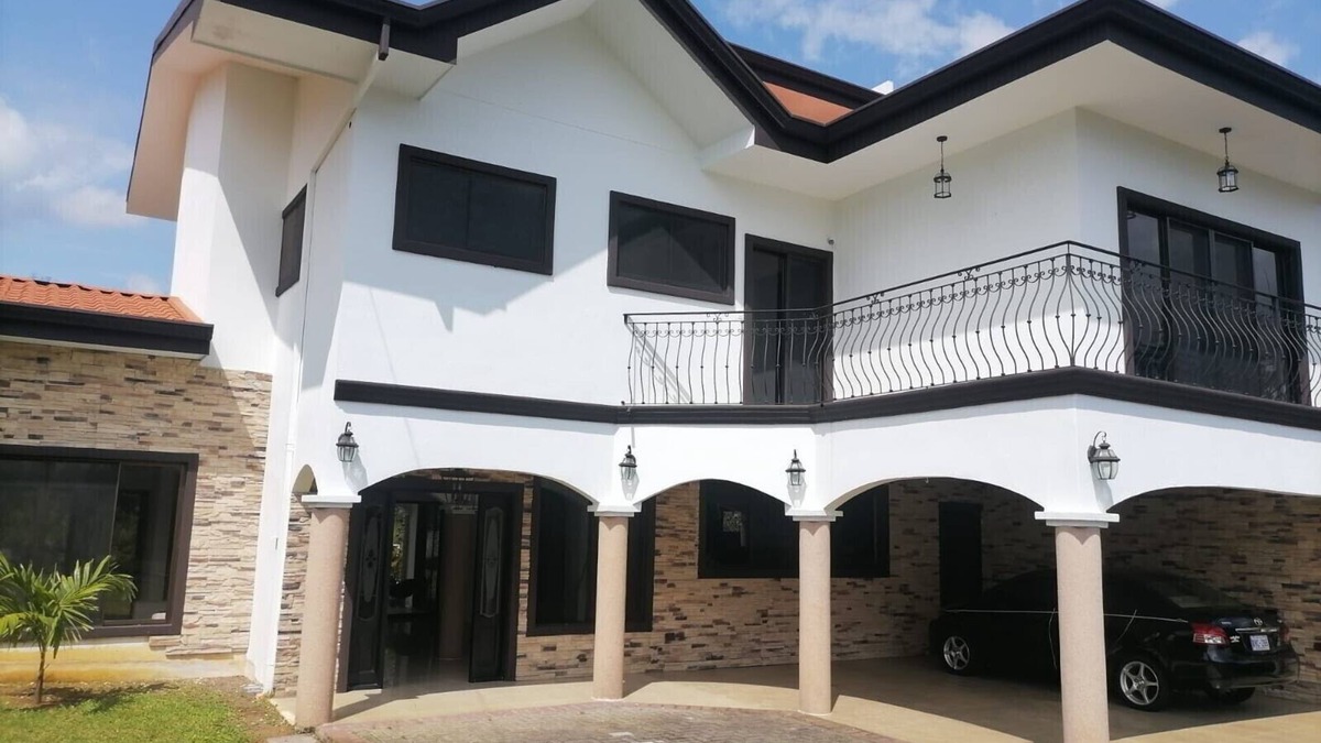Puente de Piedra Villa | Luxury Villa, 20 minutes from SJO airport , Gated community