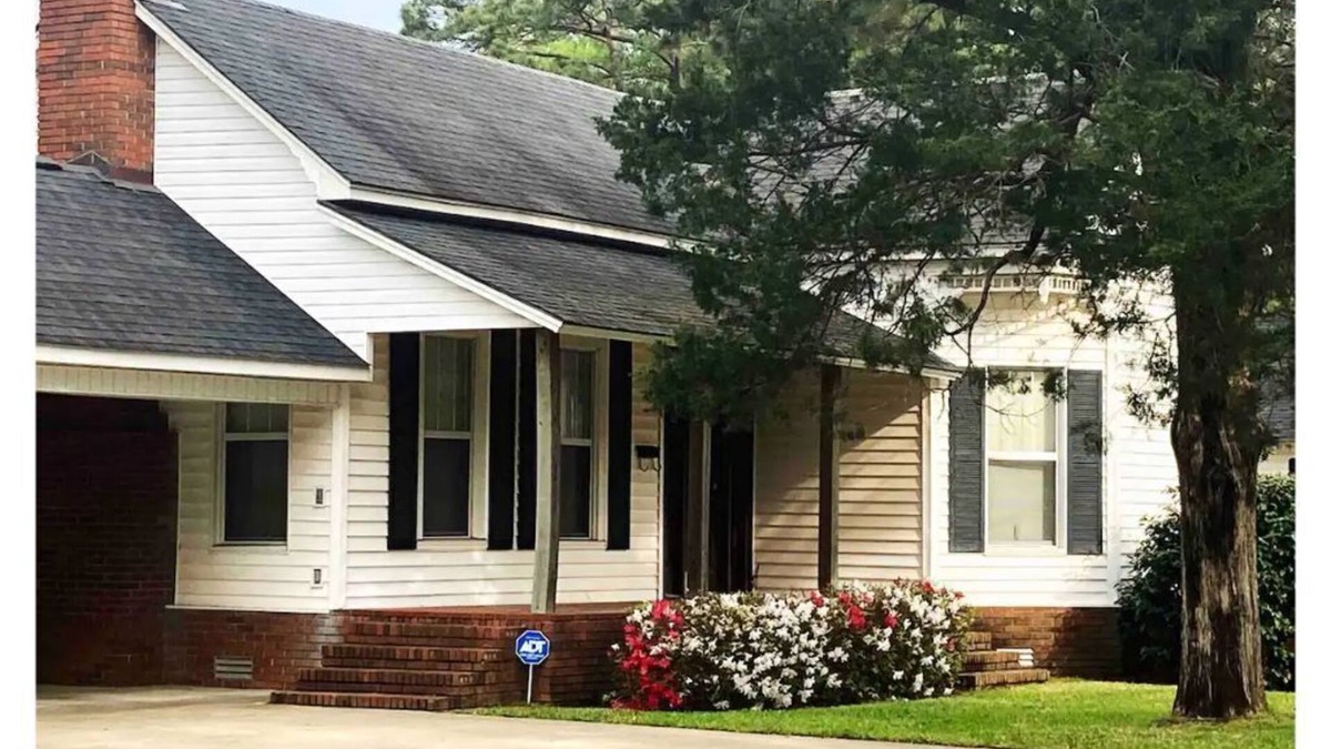 Winnsboro House | Luxury Victorian Home: King Master Suite EZ Access